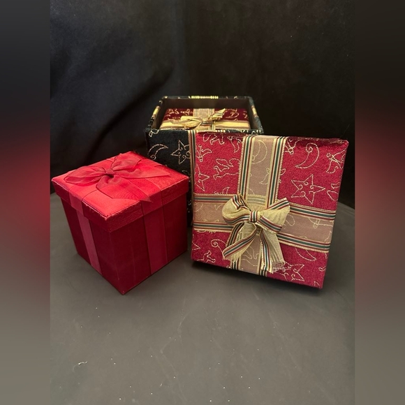 Elegant Christmas Luxury Gift Boxes Small Med Large Red Gold Green Fabric Ribbon - Picture 7 of 15